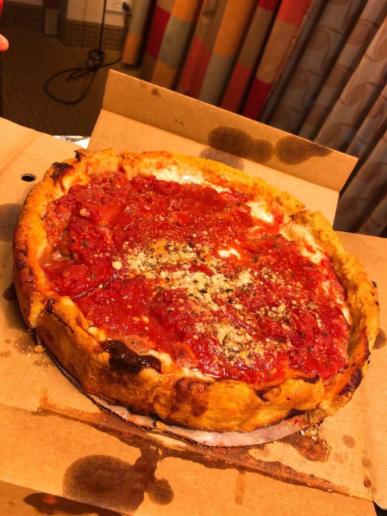 「UNO」のシカゴピザの画像